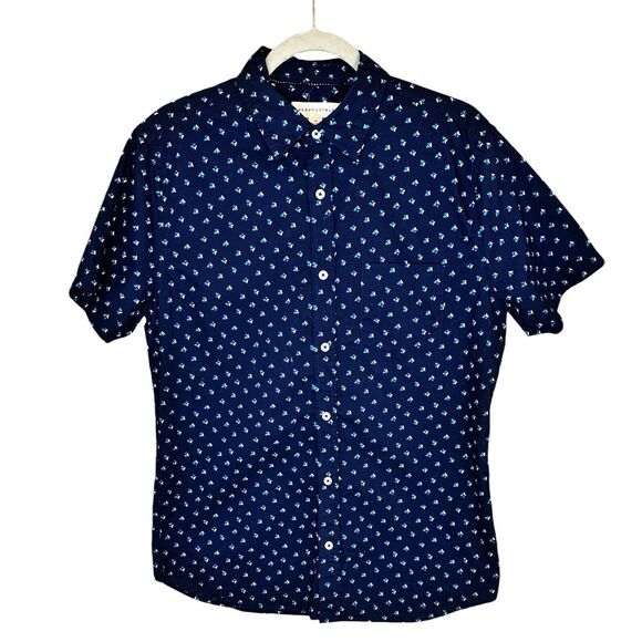 Aeropostale Casual Button Down Short Sleeve Shirt Medium Triangle Print Blue NWT - Picture 4 of 7